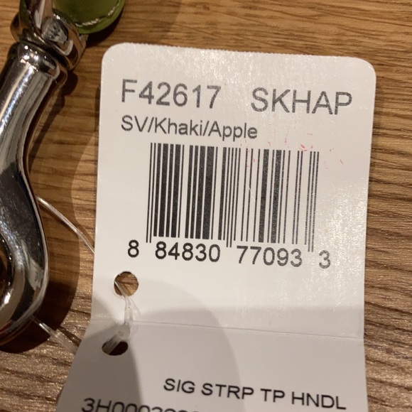 Coach green and tan bag with adjustable strap - Picture 4 of 4